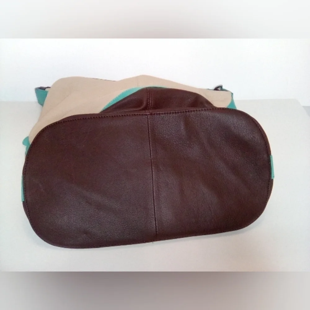 Kenneth Cole Women's Cream, Brown & Teal Hobo Handbag, Preowned, Genuine Leather